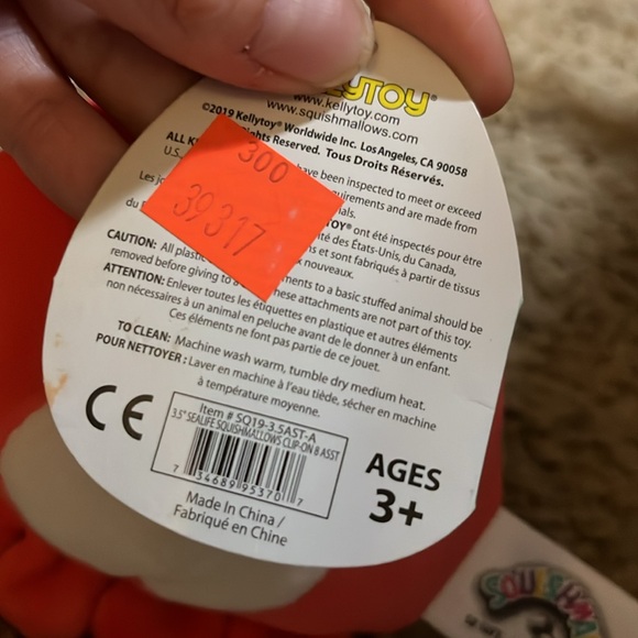 Squishmallows clip-on "Veronica." NWT - Picture 7 of 7